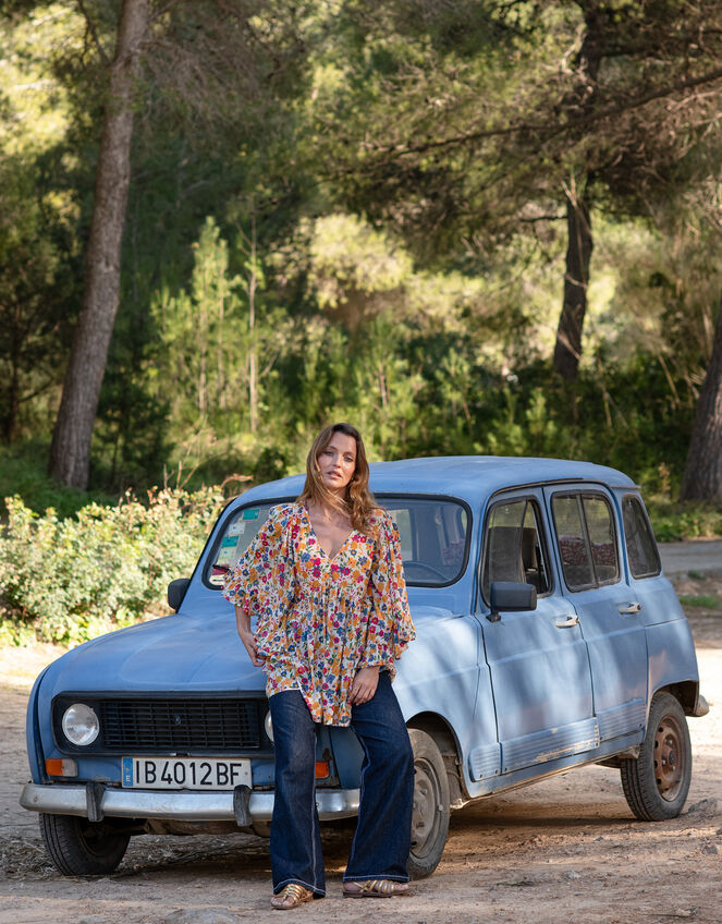 La Galeria Elefante Mediterranean Floral Blouse, Multi (MULTI), large