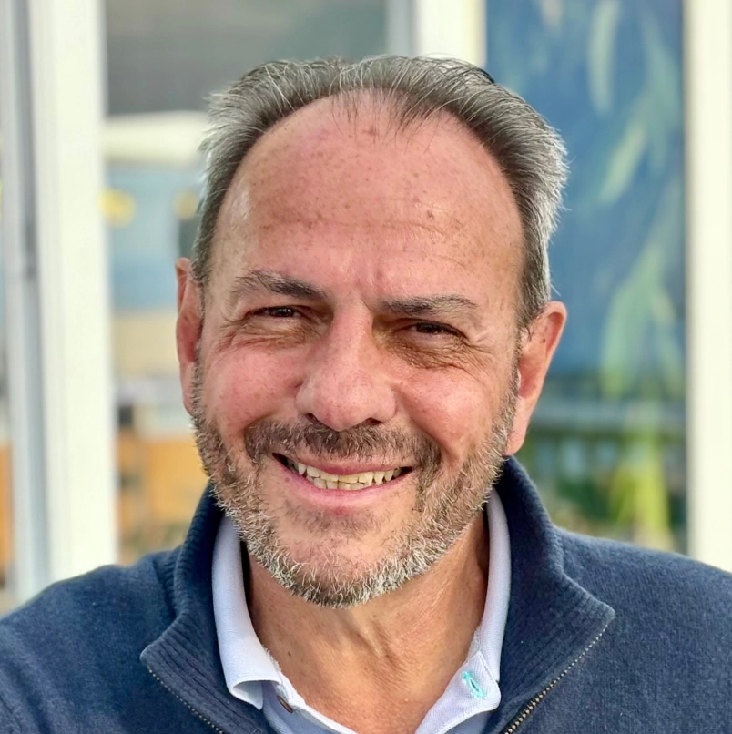 Portrait of trustee Mark Holloway